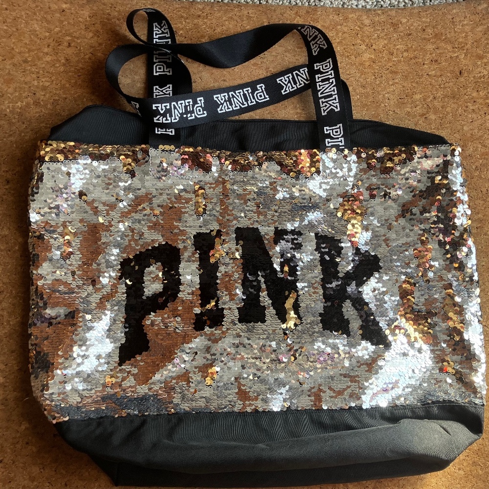 VS PINK TOTE 15” SHIMMERING FLIP SEQUINS SILVER/GOLD TOTE NEW